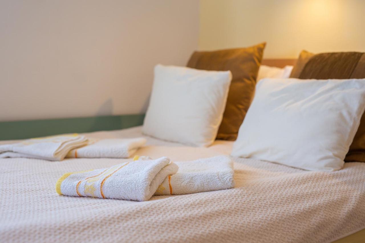 Studio Apartment Vesna Krk Town Luaran gambar
