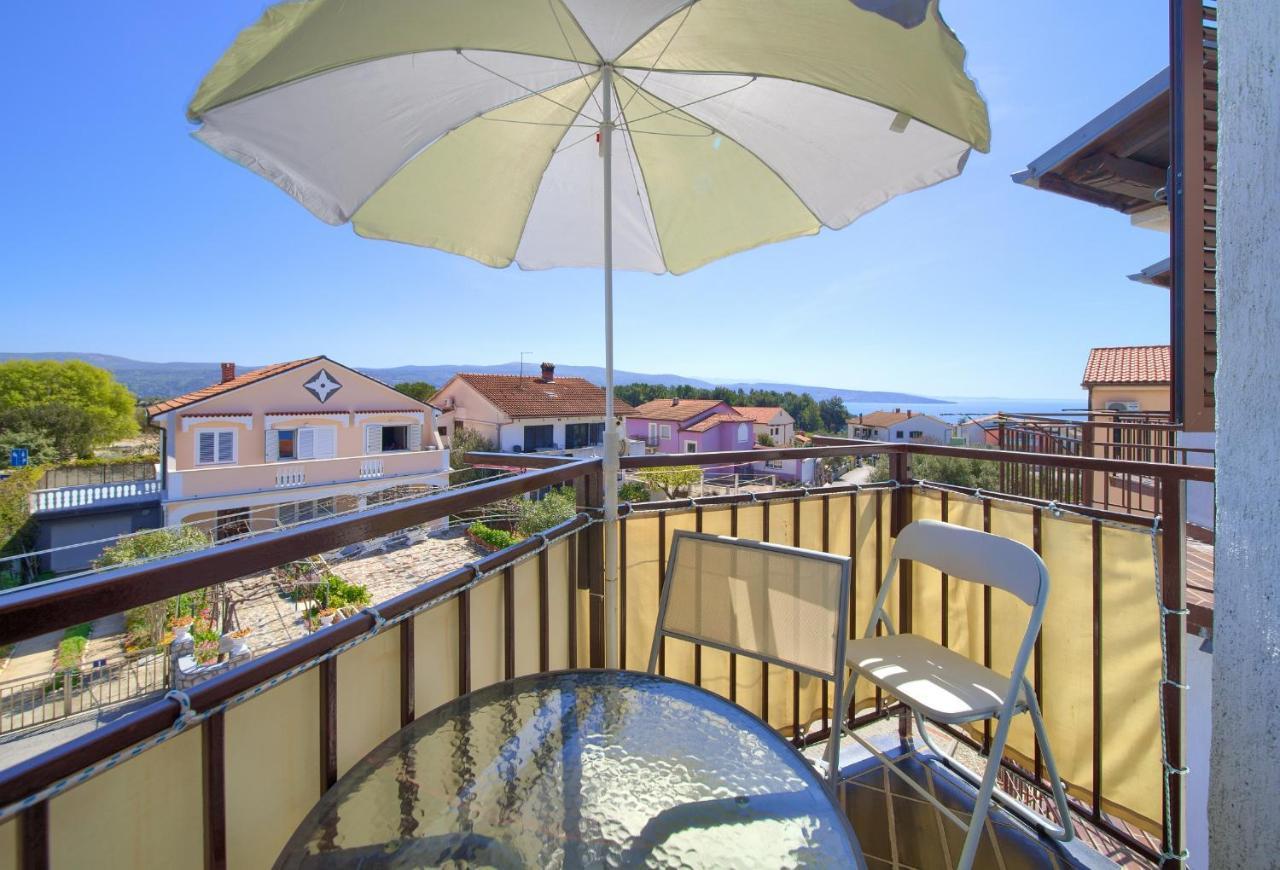 Studio Apartment Vesna Krk Town Luaran gambar