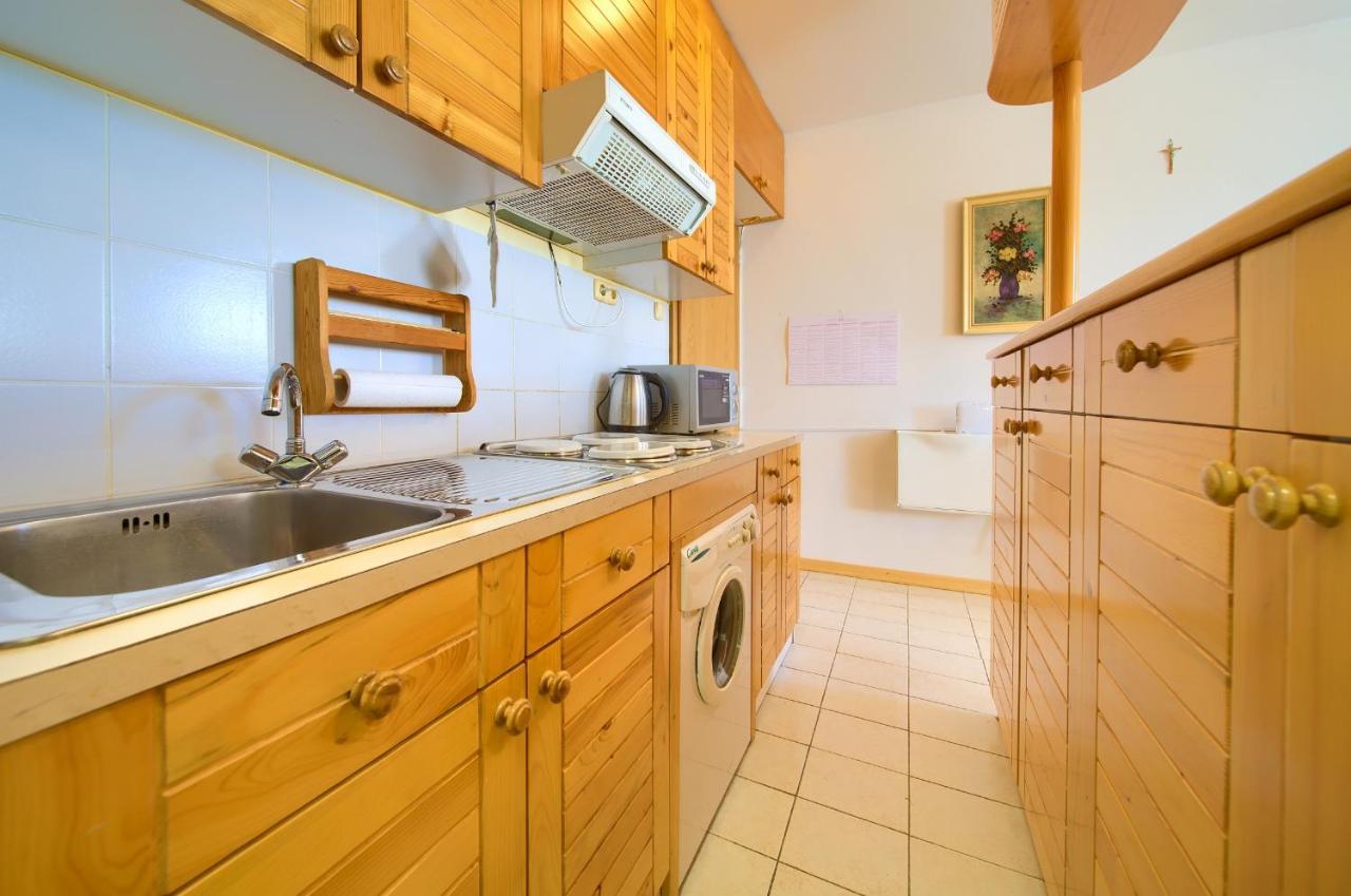 Studio Apartment Vesna Krk Town Luaran gambar
