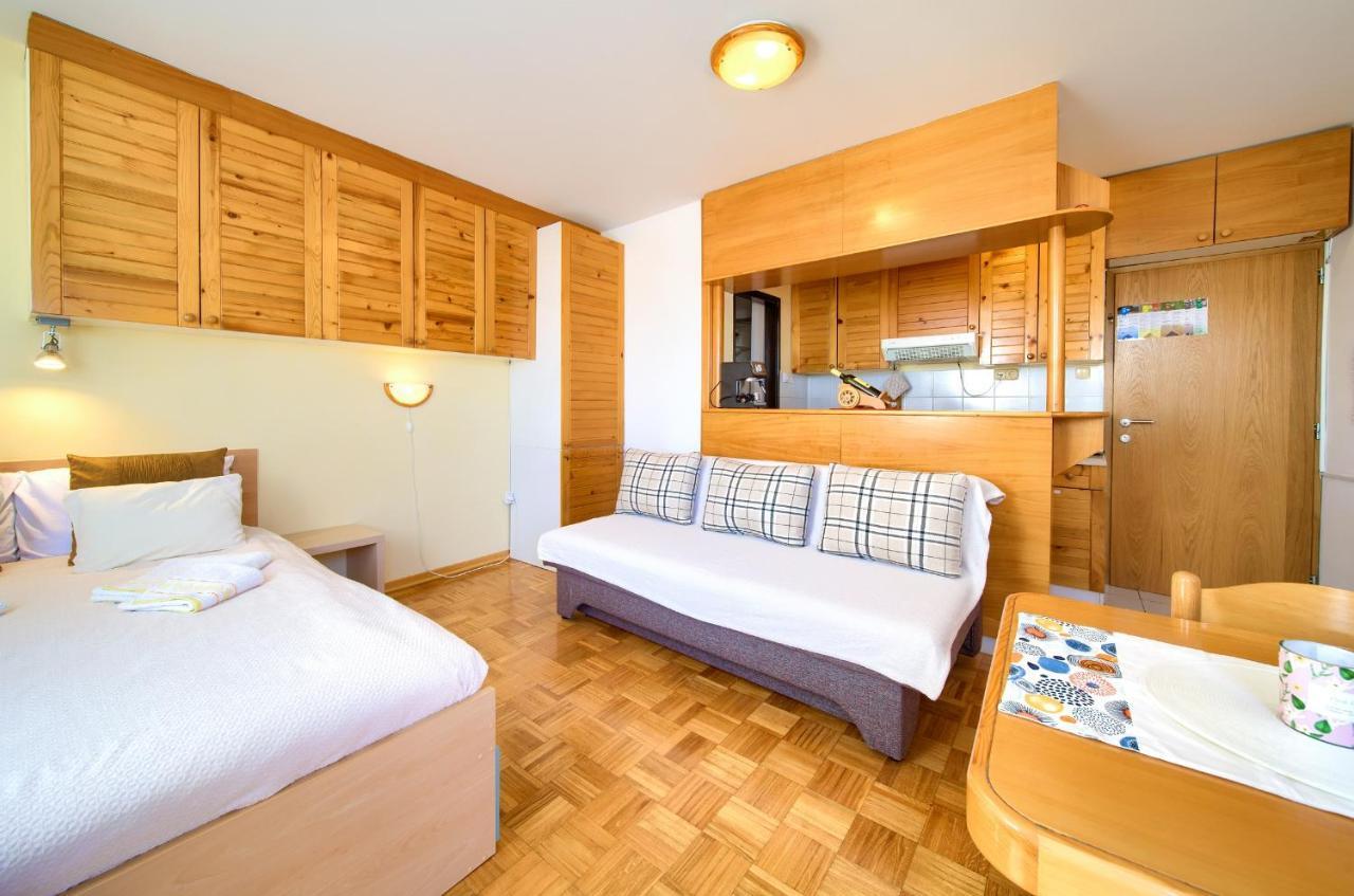 Studio Apartment Vesna Krk Town Luaran gambar