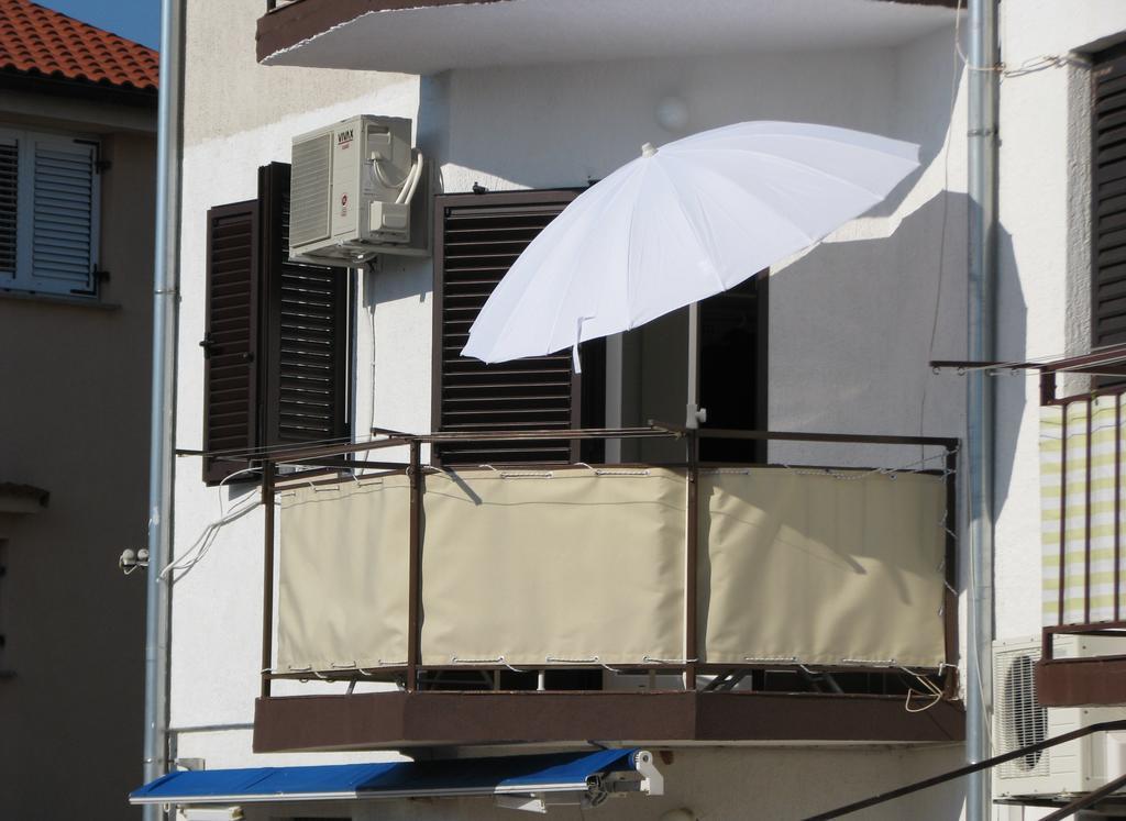 Studio Apartment Vesna Krk Town Bilik gambar